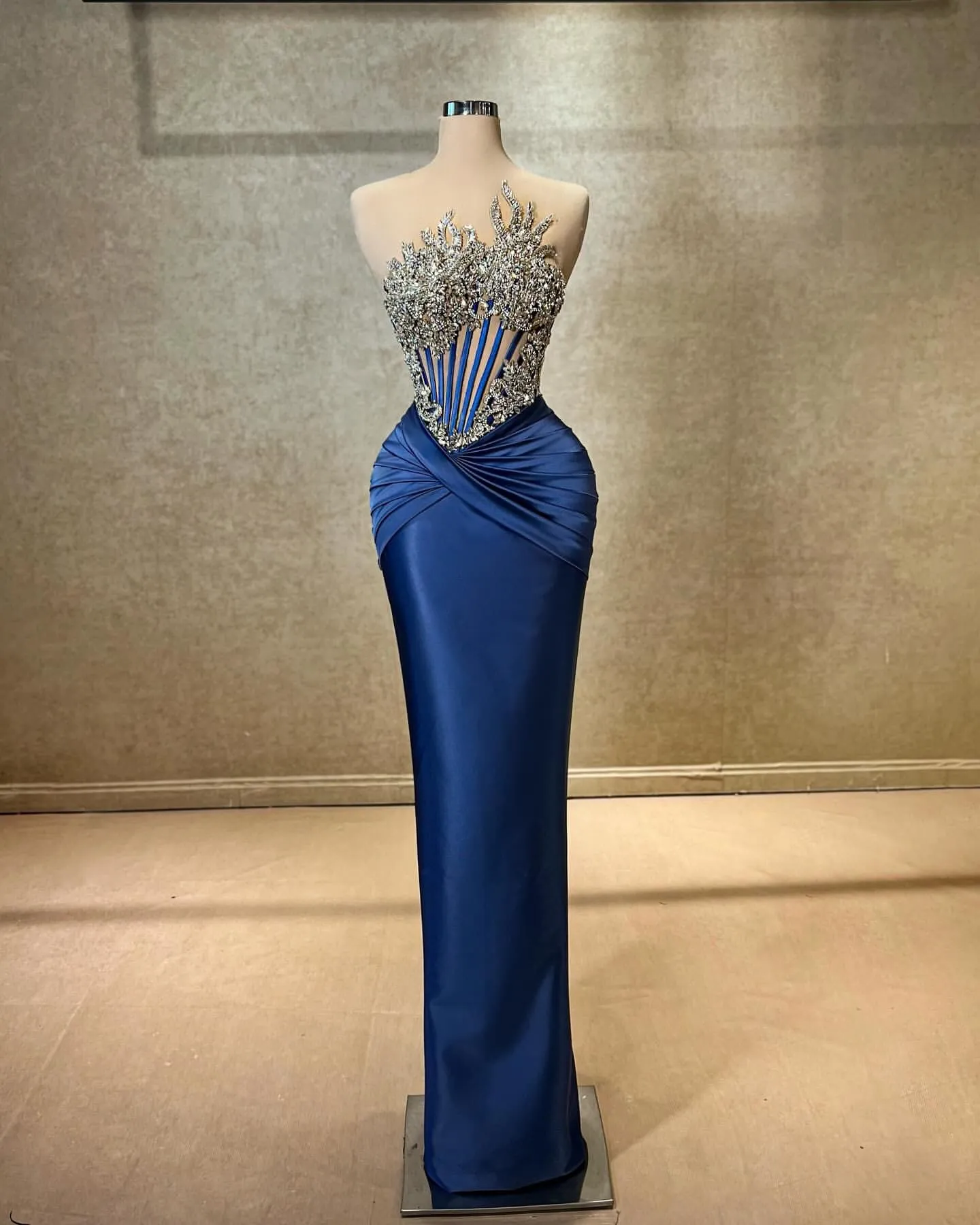 Lisliy Navy Blue Strapless Sleeveless Mermaid Pleated Prom Dress with Beadings Rhinestones