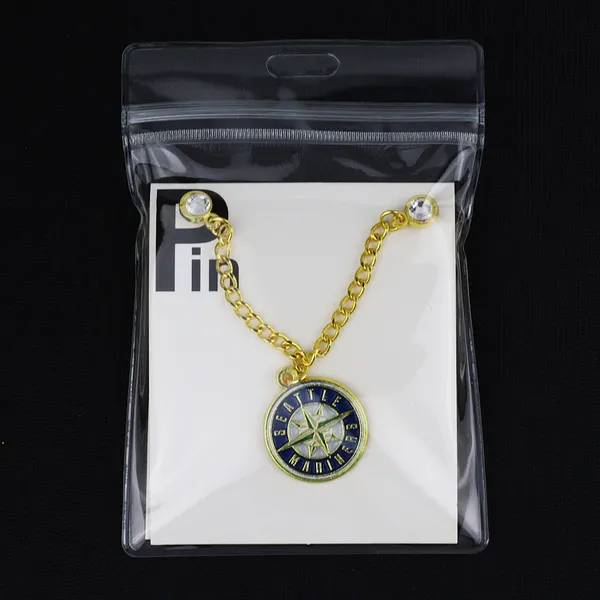 Foto del pin Baseball Hat Pendant 16