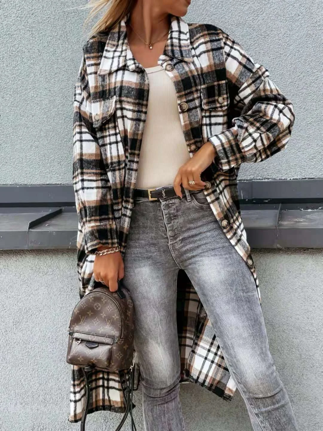 Woman Lengthened Plaid Shirt Jacket