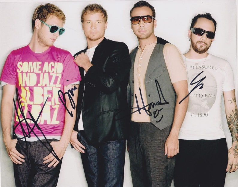 Backstreet Boys Band Signed Autographed Glossy 8x10 Photo Poster painting - COA Matching Holograms