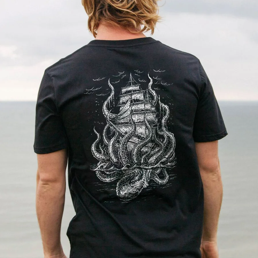 Sea Monster Sink Ship Printed Men's T-shirt