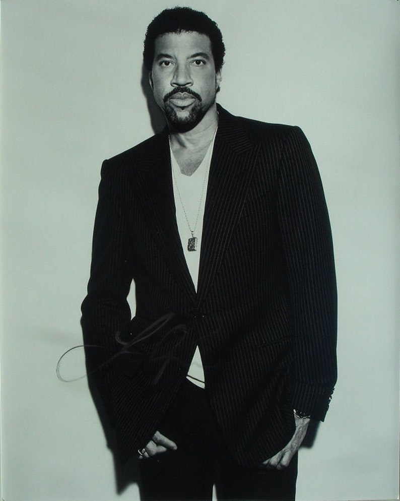 LIONEL RICHIE Signed Photo Poster painting Commodores 11x 14 wcoa