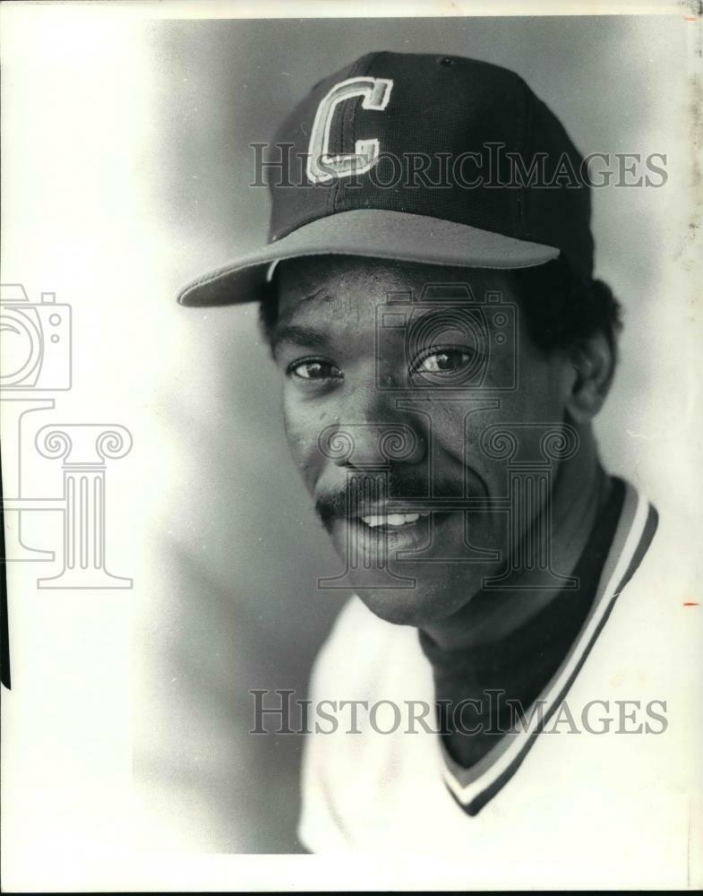 Press Photo Poster painting Roger Moret, baseball - cvb45146