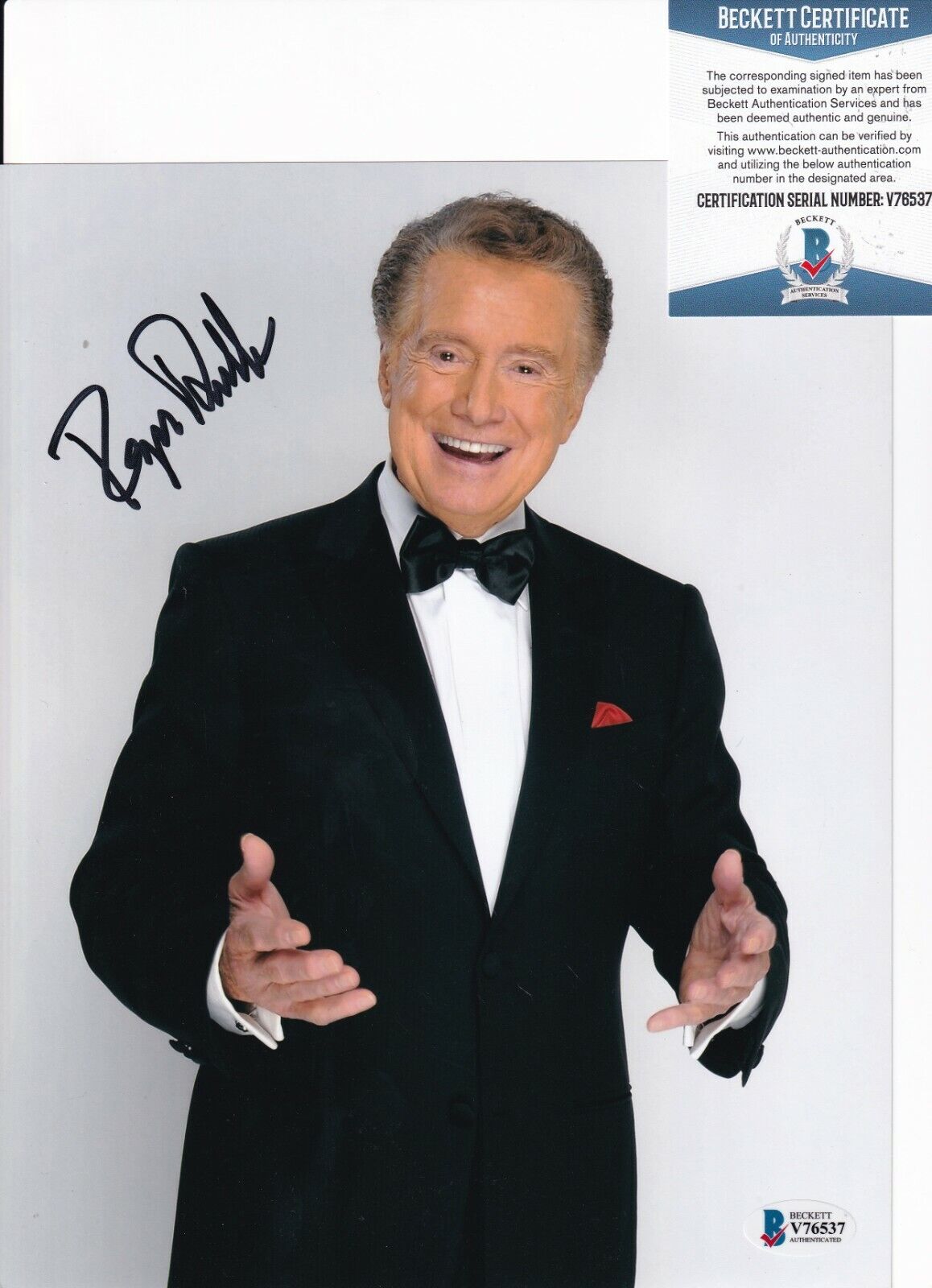 REGIS PHILBIN signed (AMERICAN TALK SHOW LEGEND) 8X10 Photo Poster painting BECKETT BAS V76537