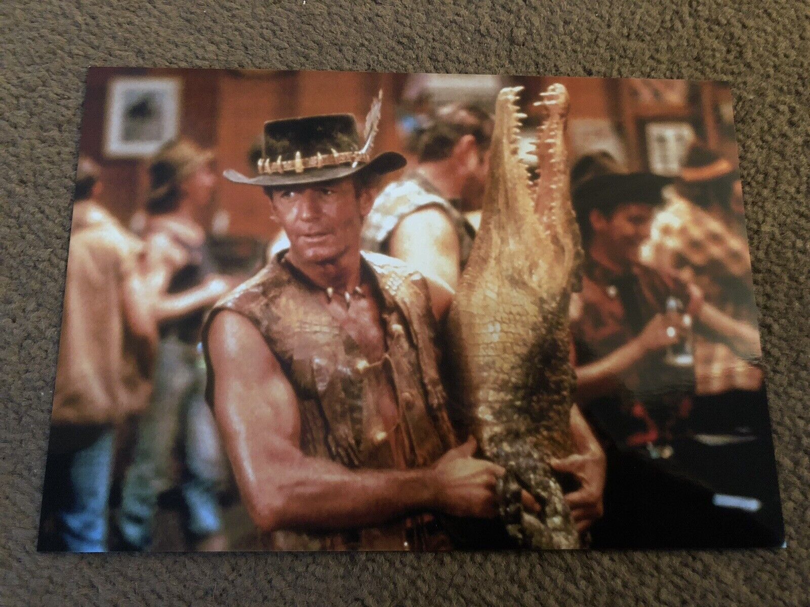 PAUL HOGAN (CROCODILE DUNDEE) UNSIGNED Photo Poster painting- 7x5”