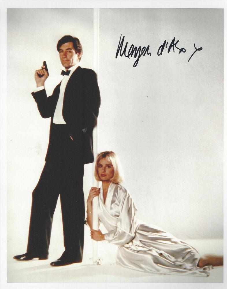 James Bond The Living Daylights Maryam D'Abo autographed 8x10 Photo Poster painting  Bonus