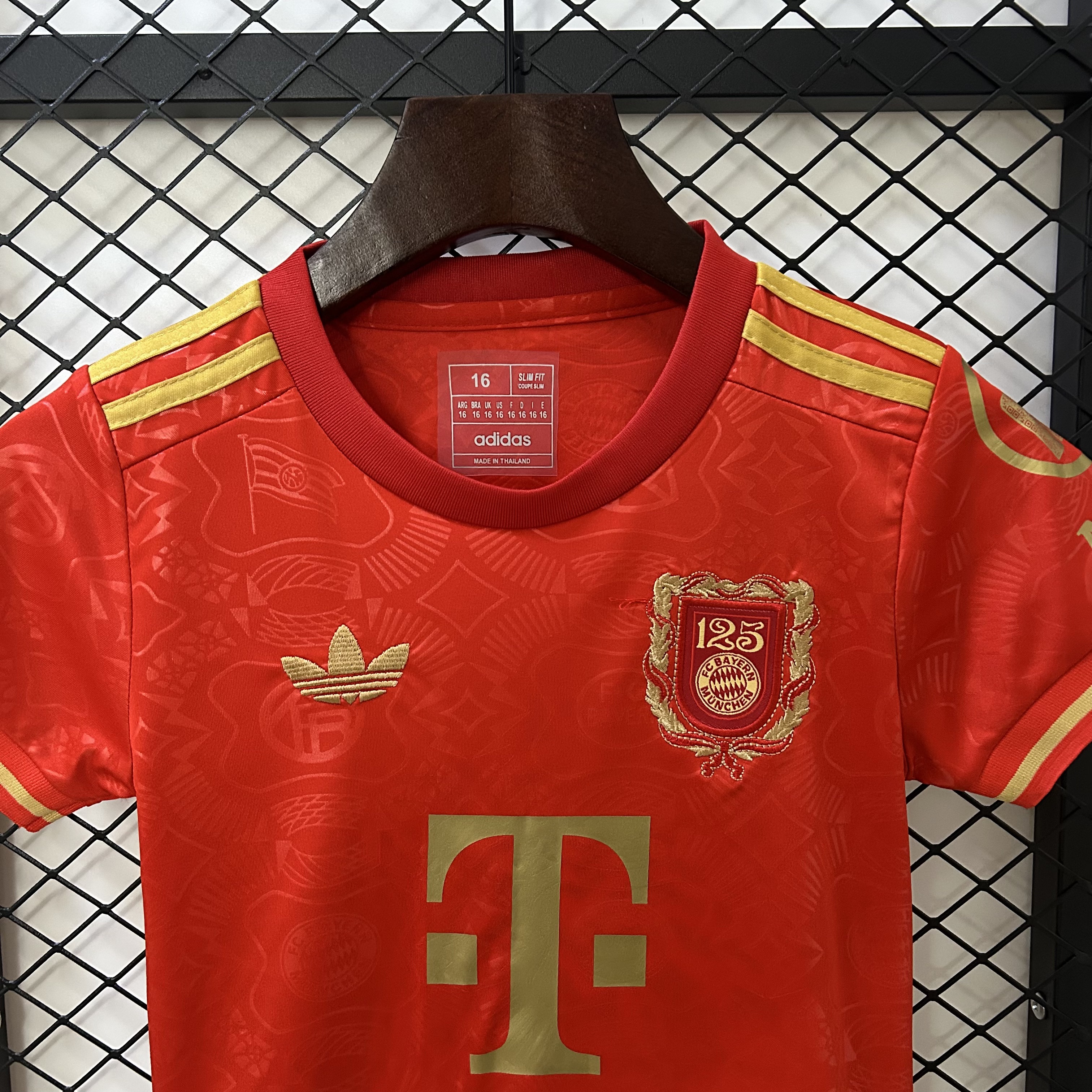 25/26 Bayern Munich 125th Anniversary Kids Kit Football Jersey Thai Quality