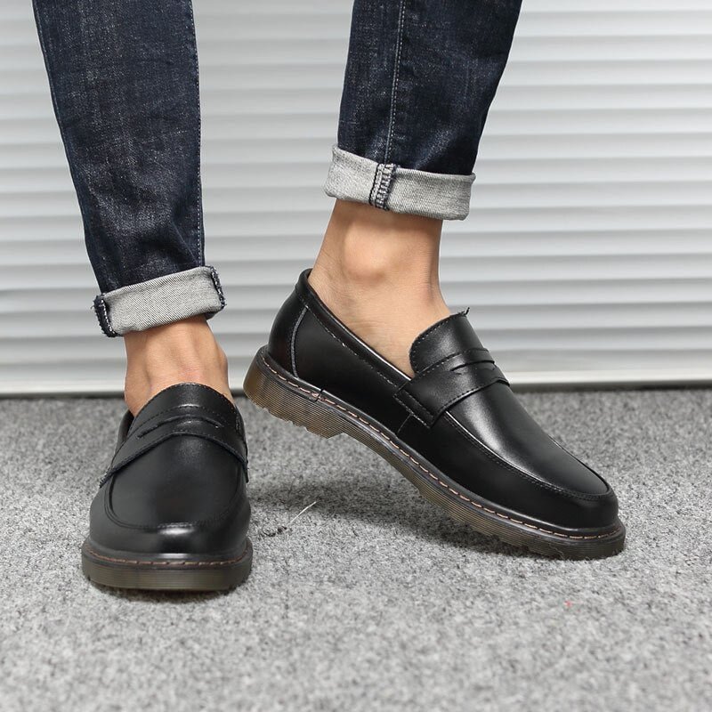 New Trend Men Slip On Shoes Korea Design Cow Leather Breathable Men Moccasins Loafers Size 38-44 Black Brown