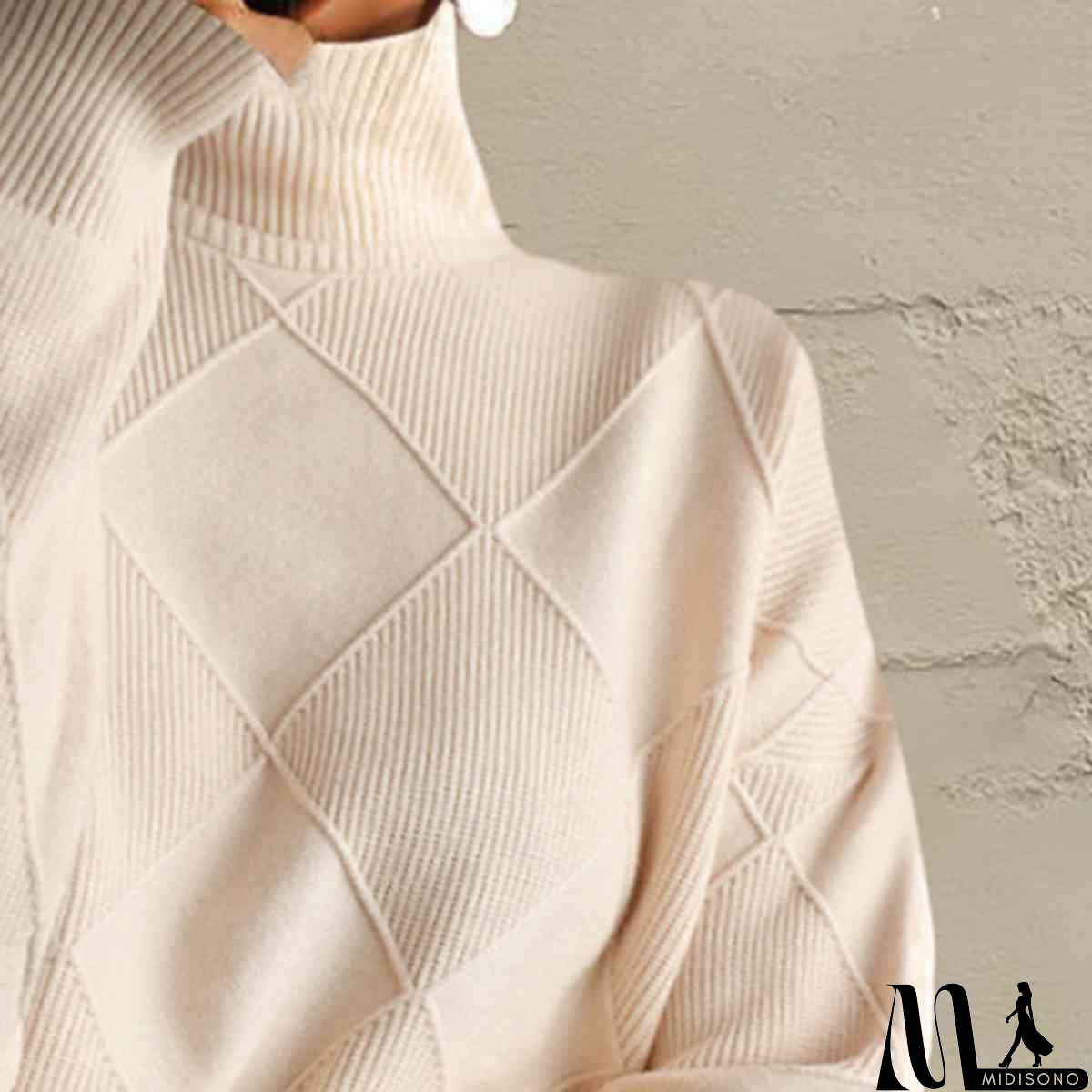 MidiSono - Versatile and Comfortable Sweater