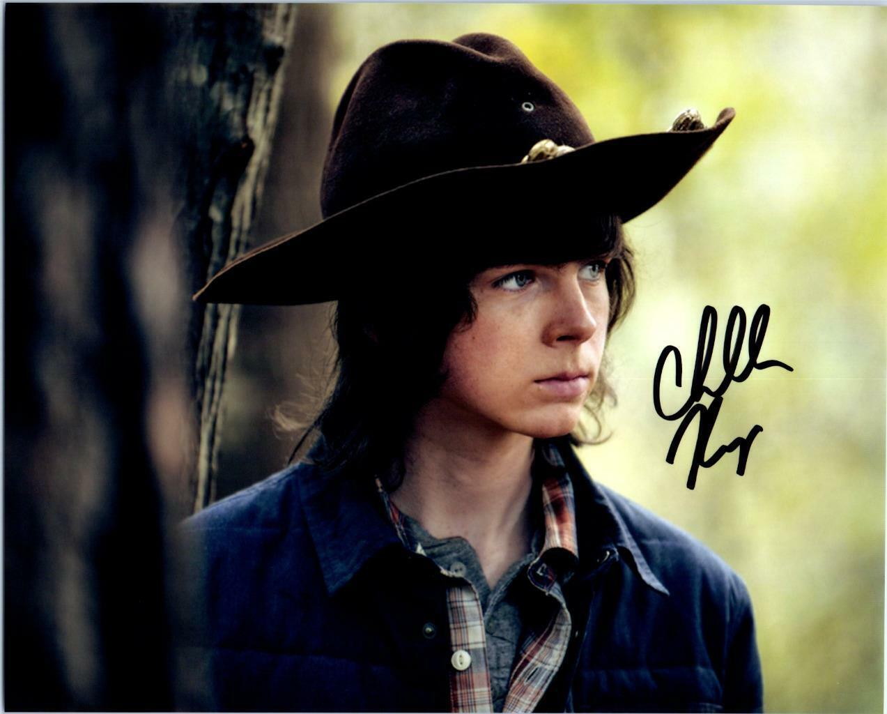 Chandler Riggs signed 8x10 Photo Poster painting autographed Picture Pic and COA