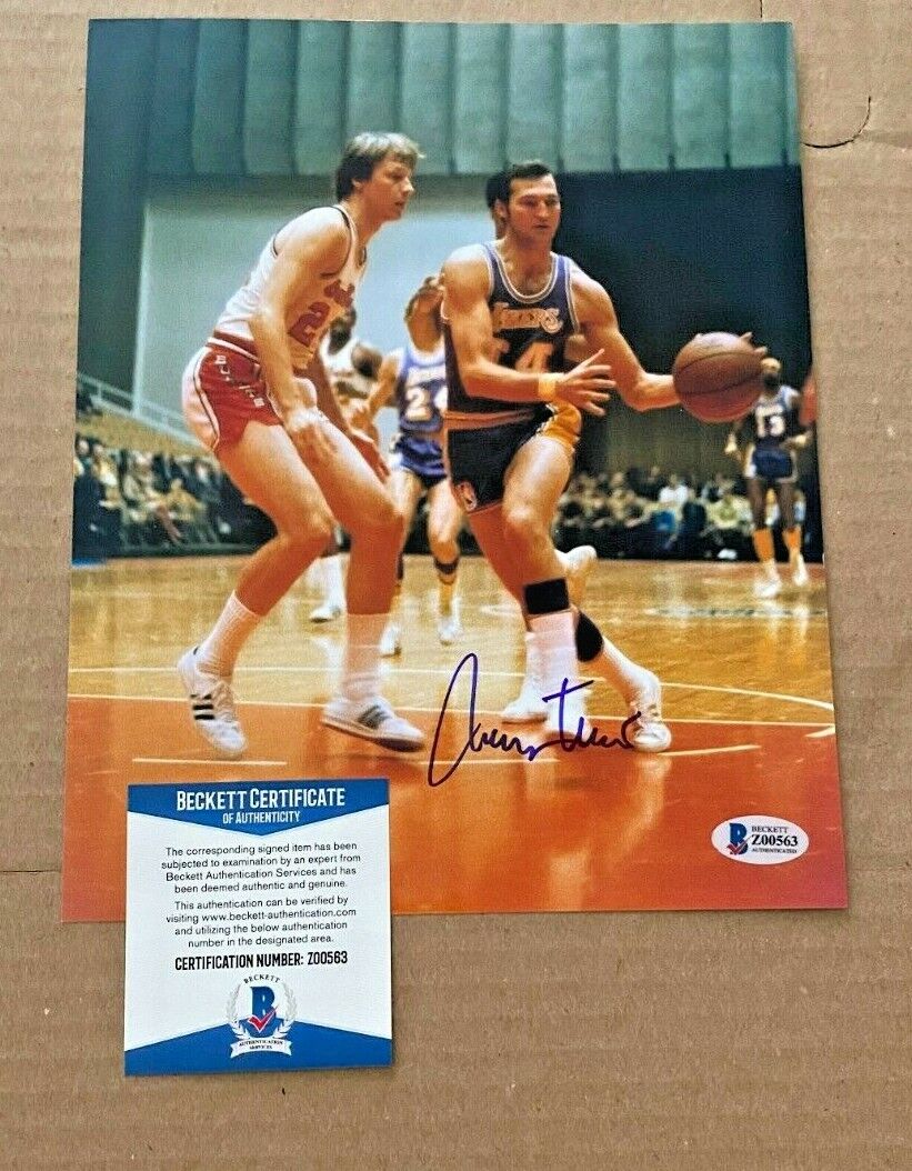 JERRY WEST SIGNED LOS ANGELES LAKERS 8X10 Photo Poster painting BECKETT CERTIFIED #2