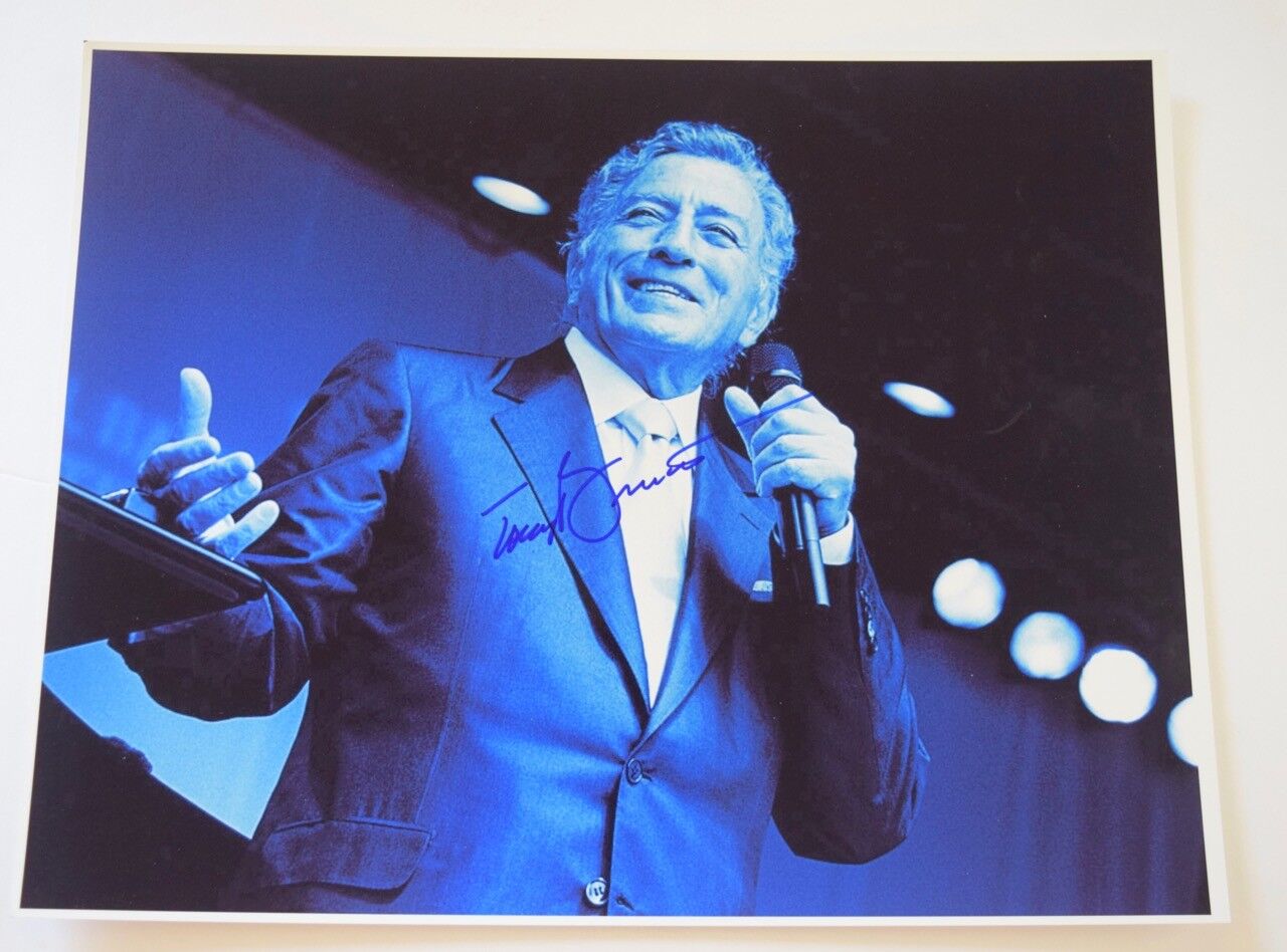 Tony Bennett Signed Autographed 11x14 Photo Poster painting COA VD