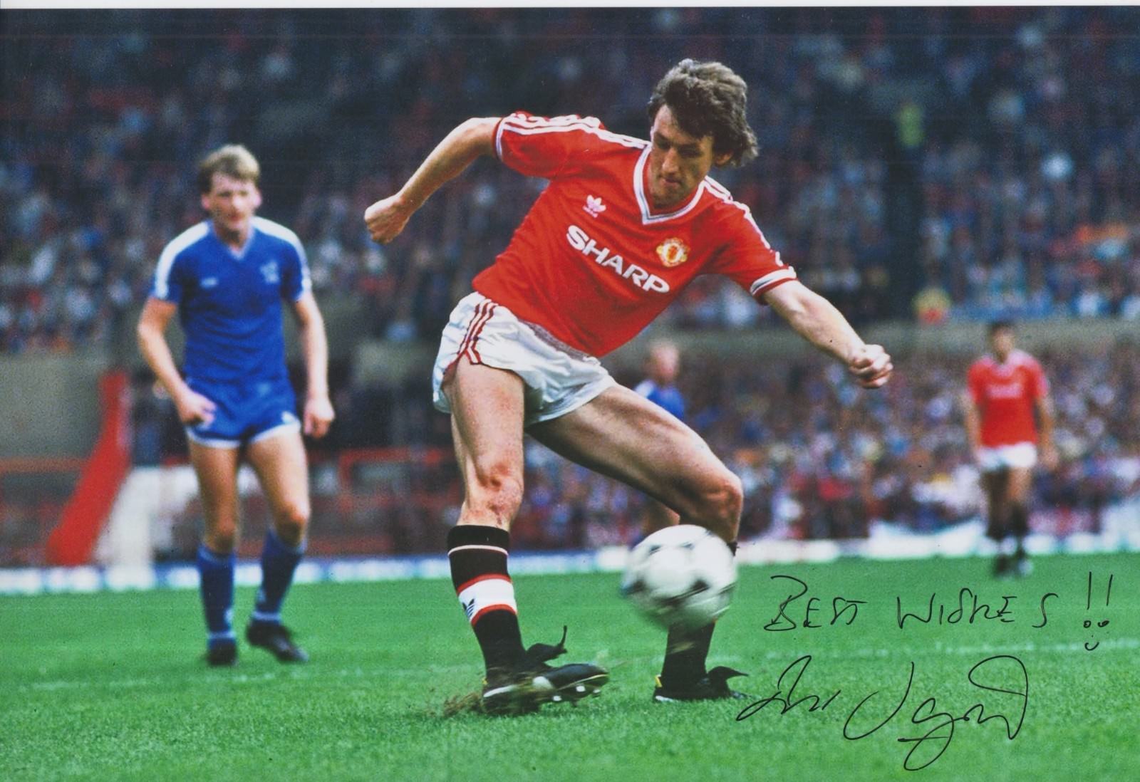 Peter Davenport Hand Signed Manchester United 12x8 Photo Poster painting.