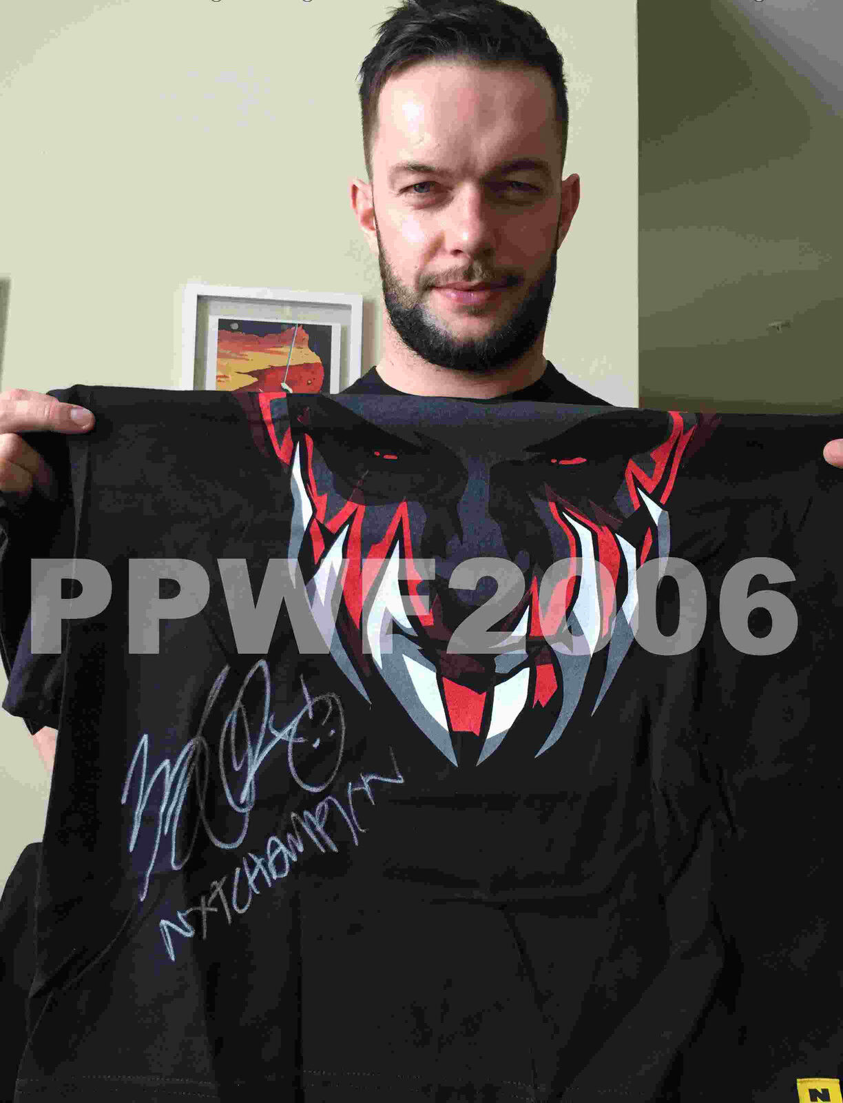 WWE NXT FINN BALOR HAND SIGNED DEMON T-SHIRT WITH PICTURE PROOF AND COA