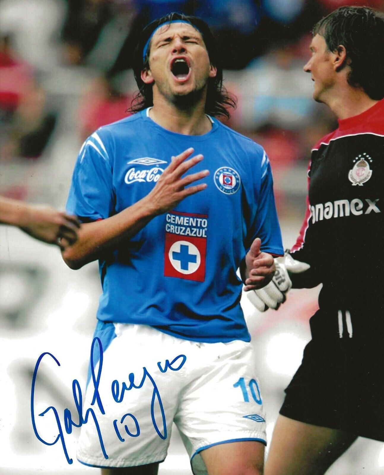 Gabriel Pereyra signed Cruz Azul Soccer 8x10 Photo Poster painting autographed 2