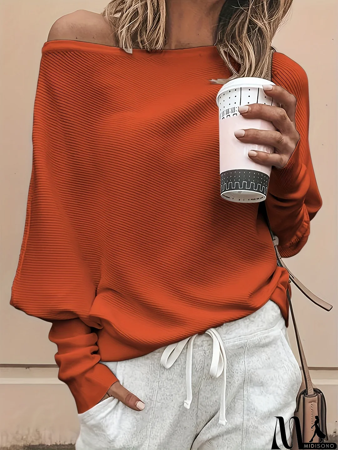 MidiSono - Trendy and Elegant Sweater