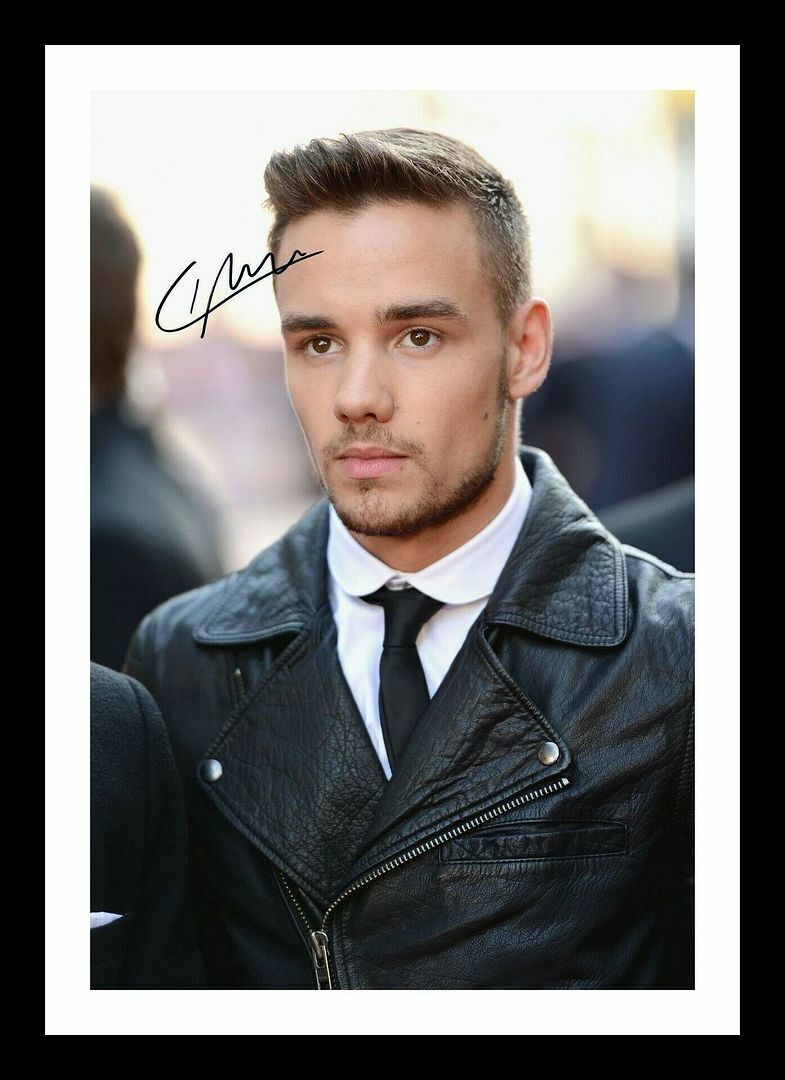 Liam Payne Autograph Signed & Framed Photo Poster painting 8