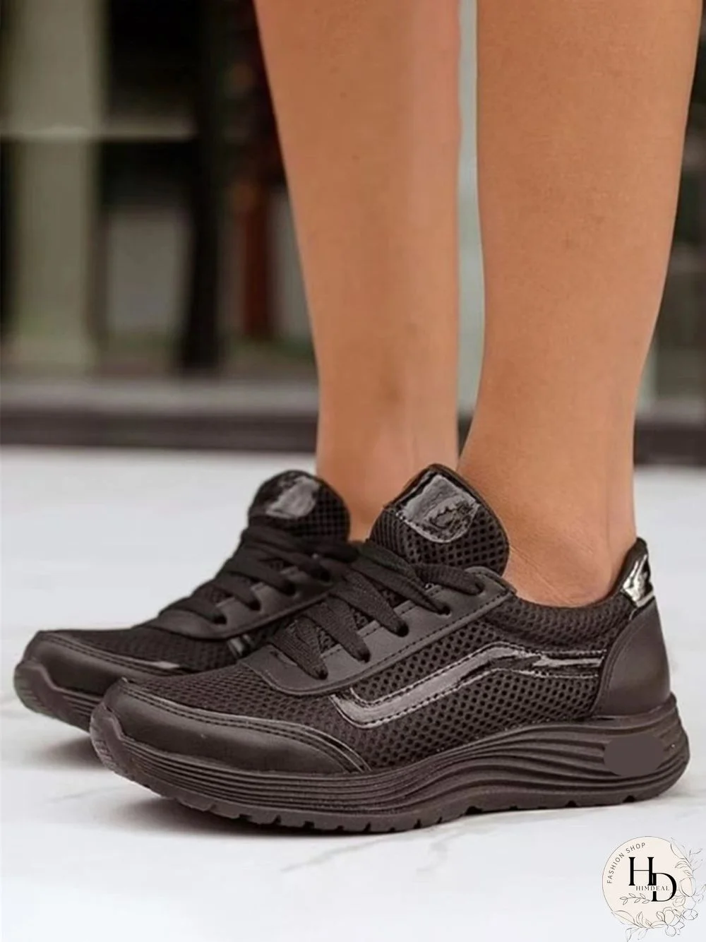 Simple Breathable Non-slip Shock-absorbing Sneakers