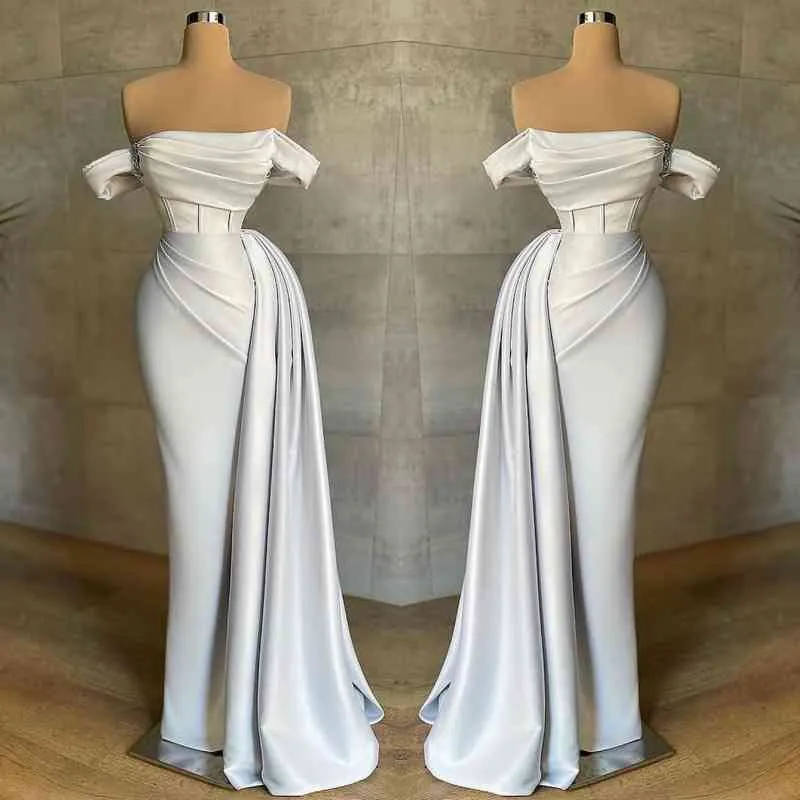 Chic White Mermaid Prom Dress with Appliques and Beaded Long Sleeves