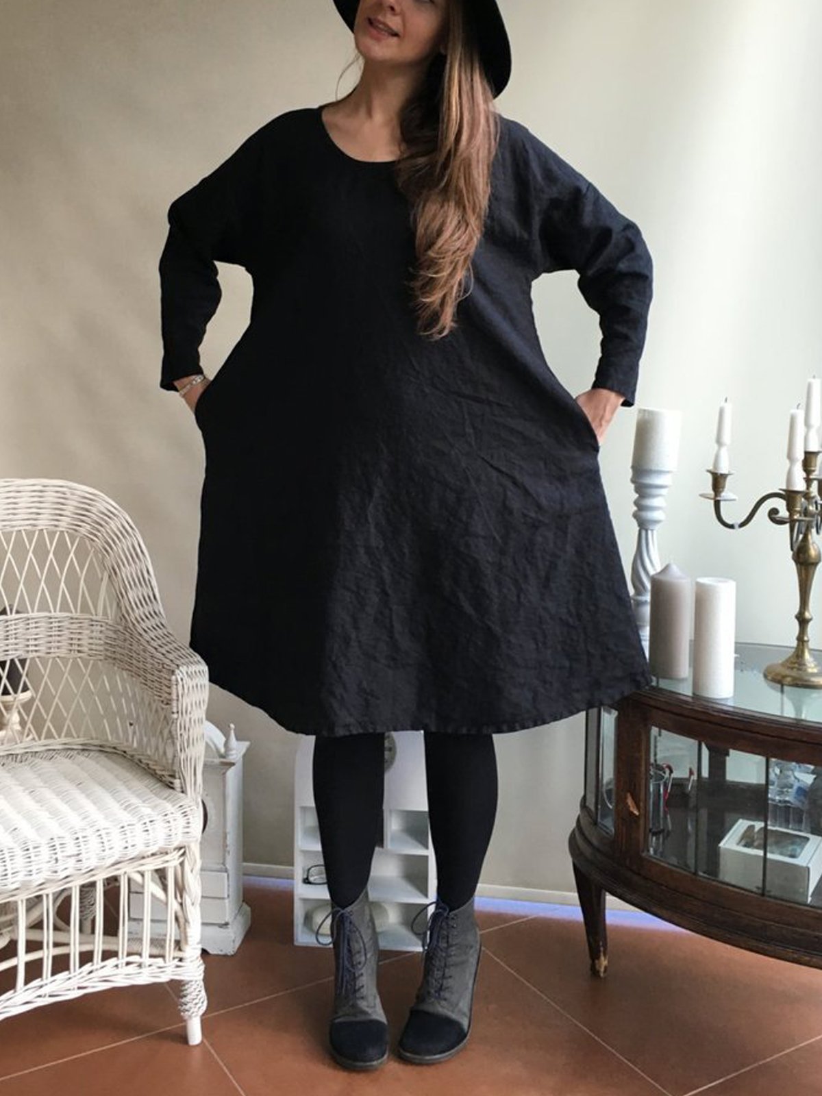 Black Cotton Crew Neck Long Sleeve Dresses