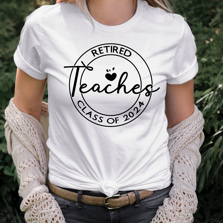 Personalized Looking Forward To Retirement Teacher Unisex T-shirt