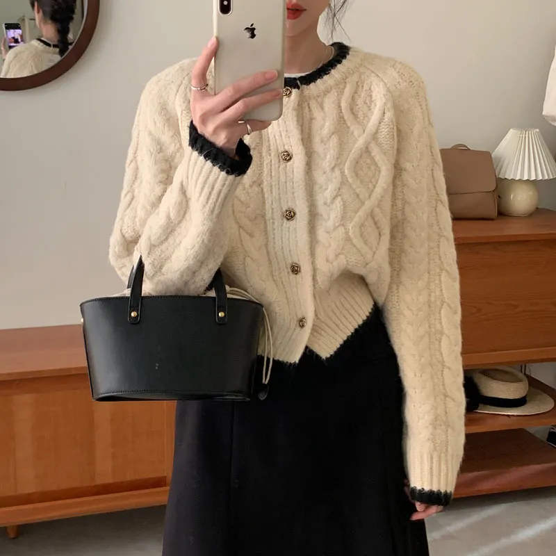 Churchf Churchf Winter New Style Bump Color Sweater Coat Of Thick Needle Twist Tender And Sweet Small Sweet Wind Design Sense Of Female Type Knitting Cardigan