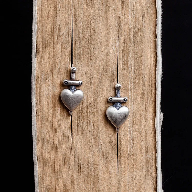 Piercing Heart Vintage Stud Earrings