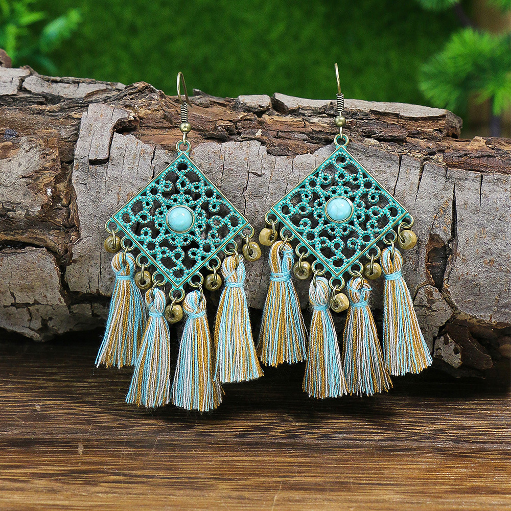 Female Bohemian Diamond Carved Earrings And Necklace Suit