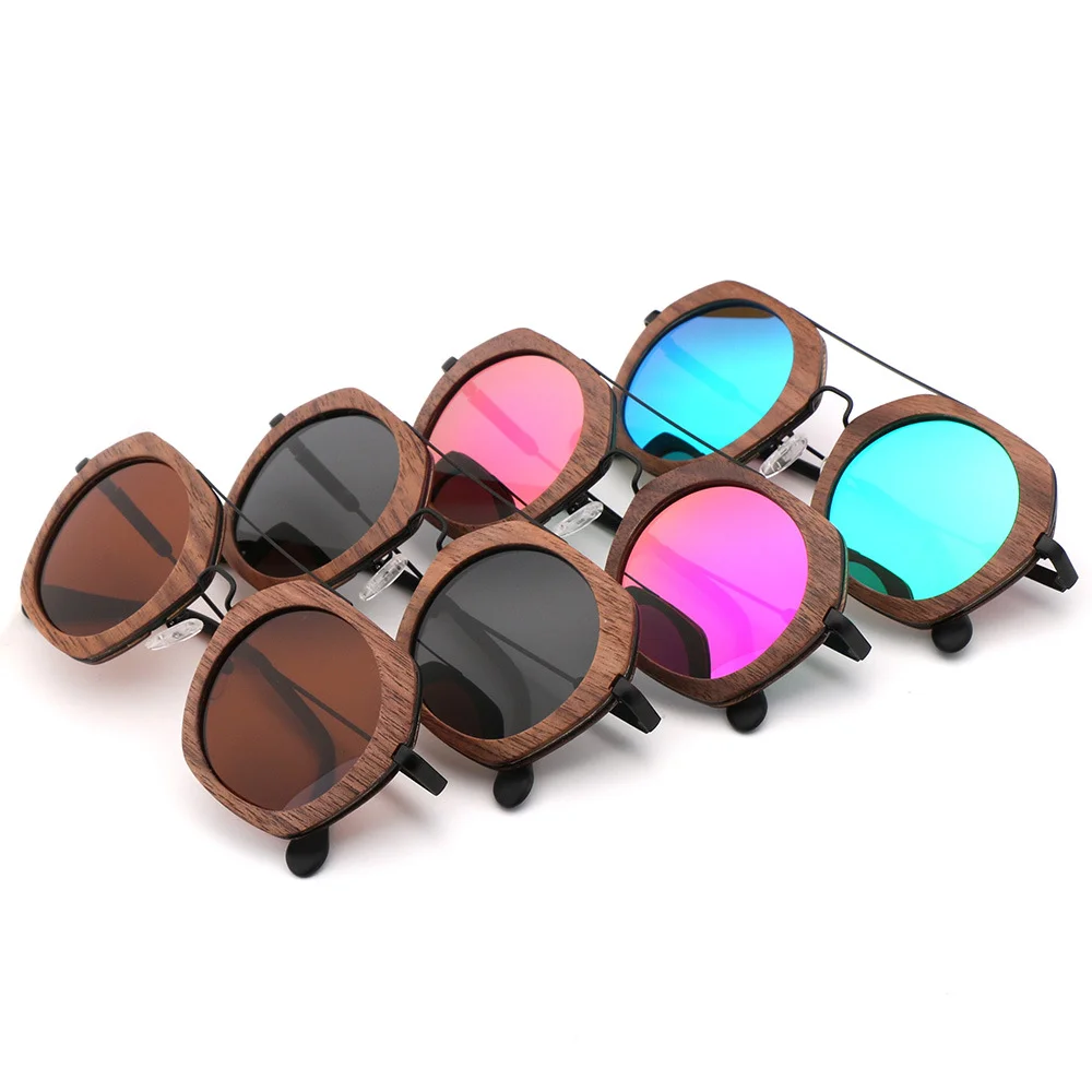 Sunglasses for Older Women: 7 Expert Tips to Balance Fashion and Function