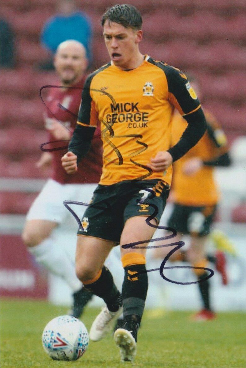 LUKE HANNANT HAND SIGNED 6X4 Photo Poster painting - CAMBRIDGE UNITED - FOOTBALL AUTOGRAPH 1