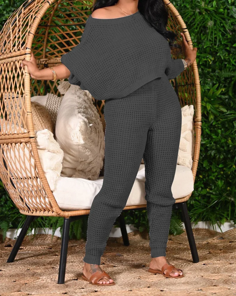 Two-piece Solid Color Bat Sleeve Sweater