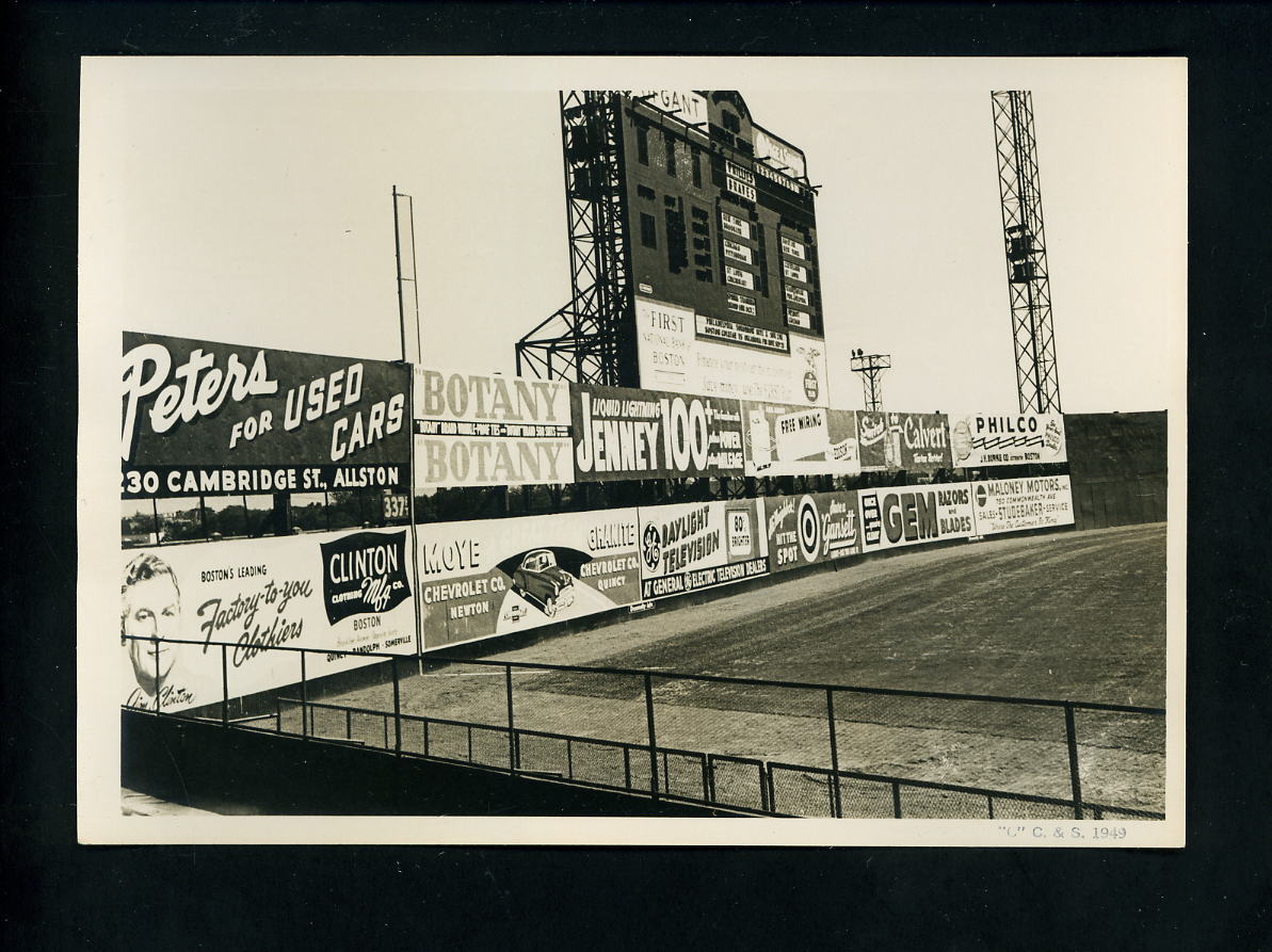 Braves Field close up view of scoreboard LF wall 1949 Press Photo Poster painting Boston Braves