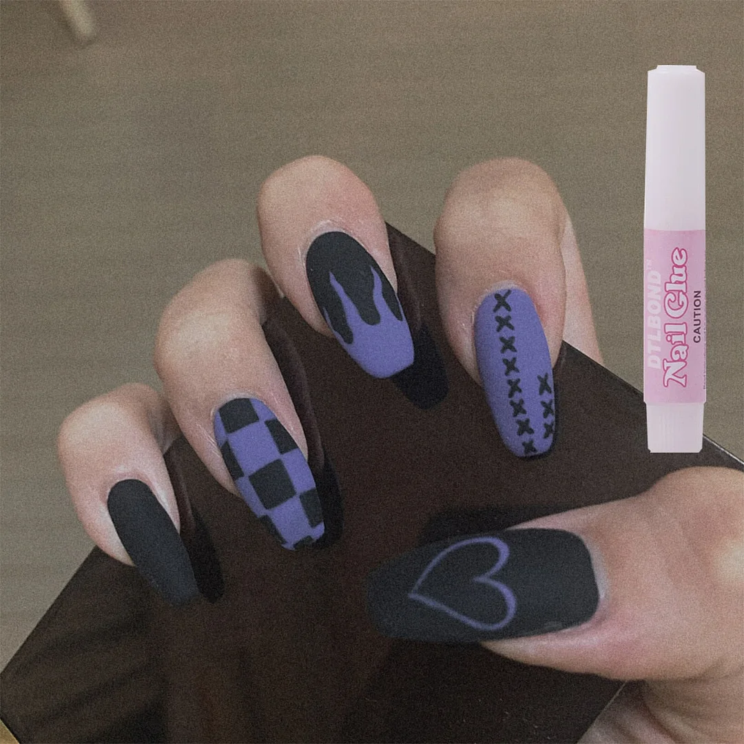 24PCS Nude Color Fake Nails With Black Grids Press On False Detachable Full Cover Artificial Tips Nail Art DIY Manicure No Glue-Nail Inspo