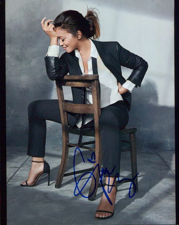Gina Rodriguez signed 8x10 Photo Poster painting In-person