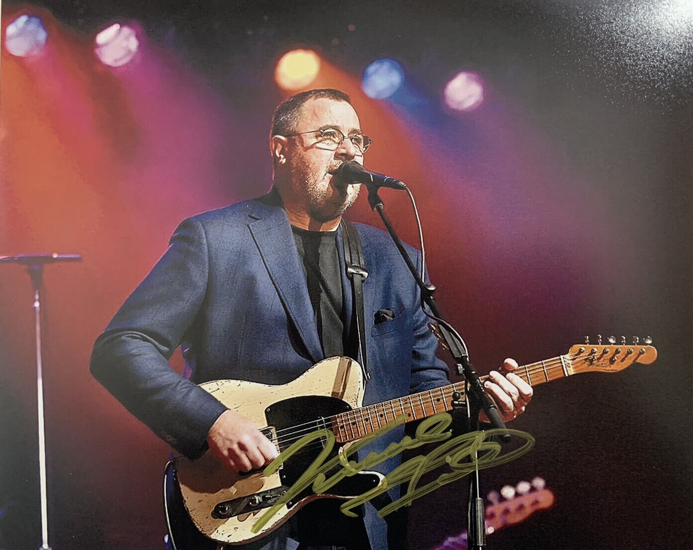 VINCE GILL HAND SIGNED 8x10 Photo Poster painting COUNTRY SINGER AUTOGRAPHED AUTHENTIC PROOF