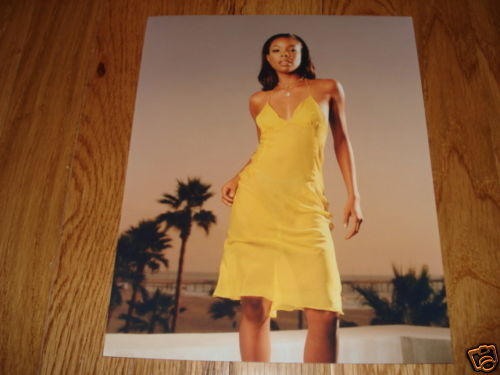 Gabrielle Union Sexy Live Promo 8x10 Photo Poster painting