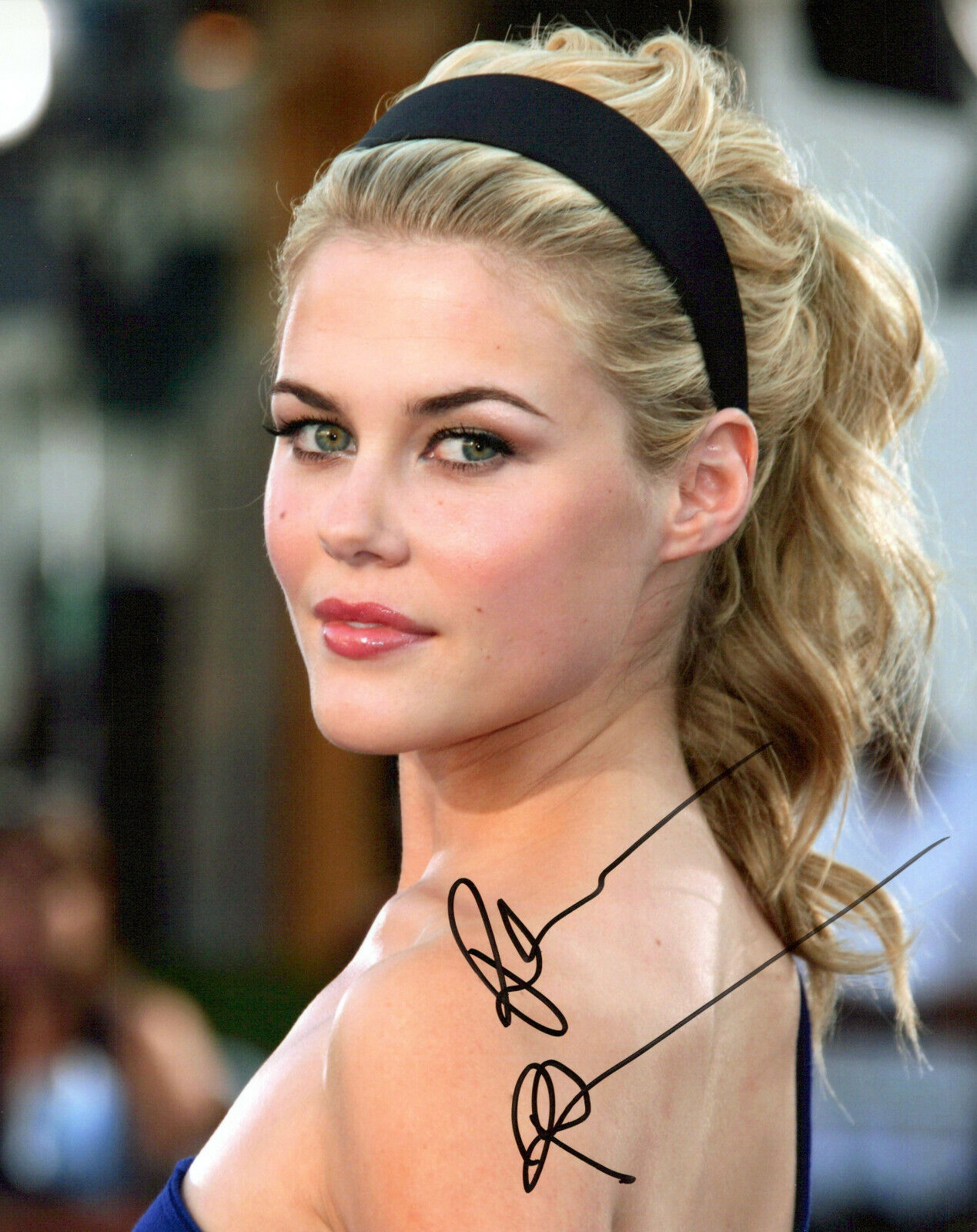 Rachael Taylor glamour shot autographed Photo Poster painting signed 8x10 #3