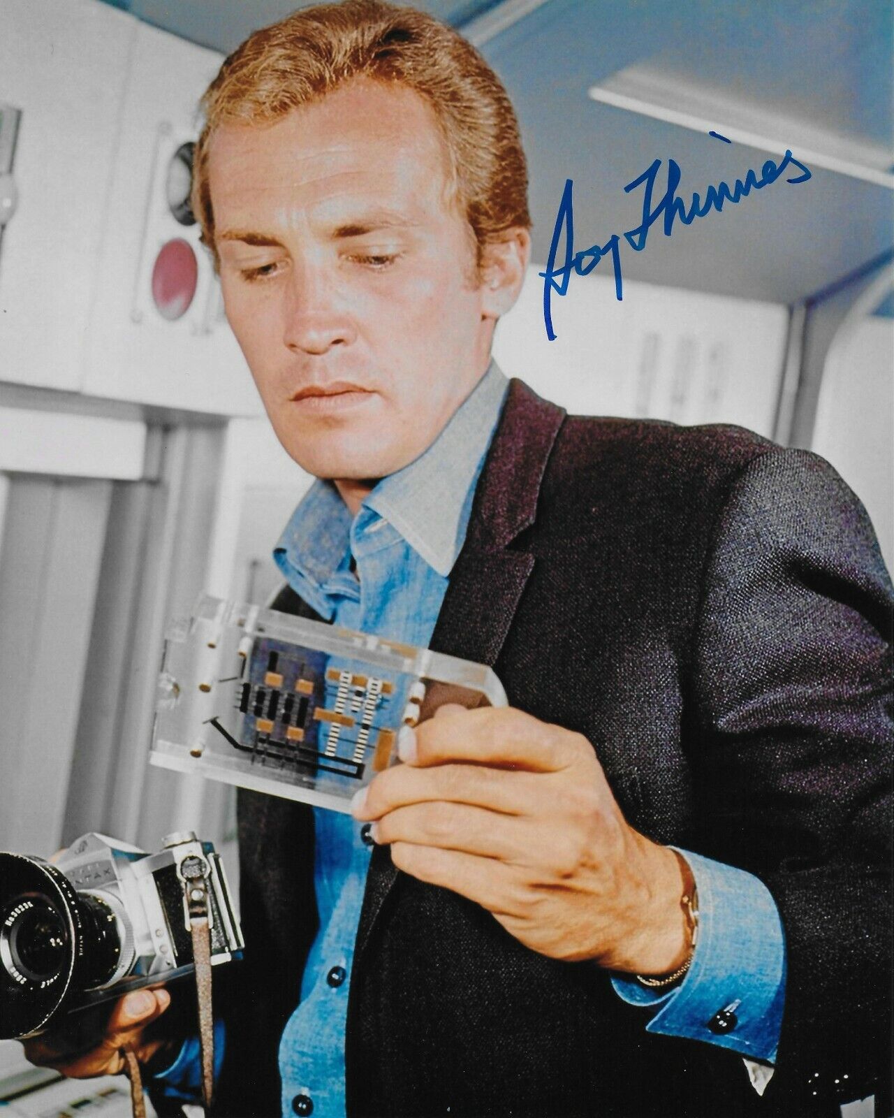 Roy Thinnes The Invaders Original Autographed 8X10 Photo Poster painting #8