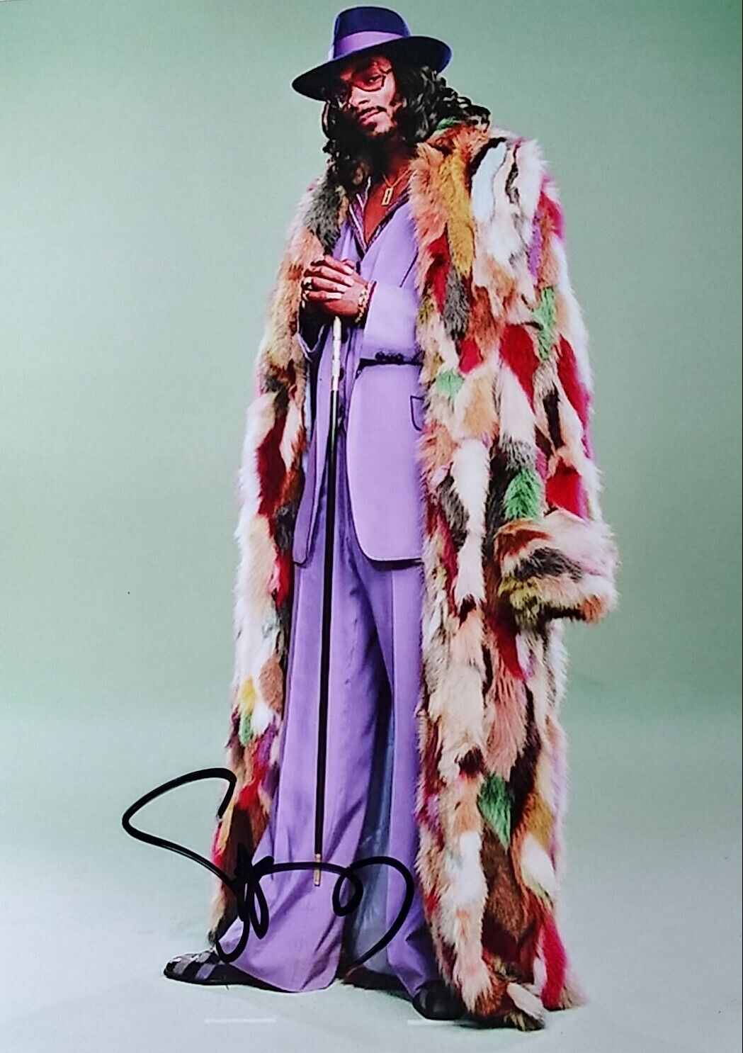 Snoop Dogg signed 8 x 10