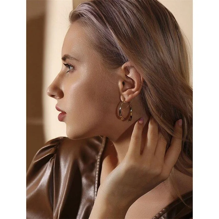 Simple Curved Earrings