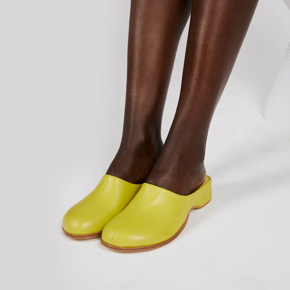 Women's Green Closed Round Toe Flat Backless Comfy Mules Shoes