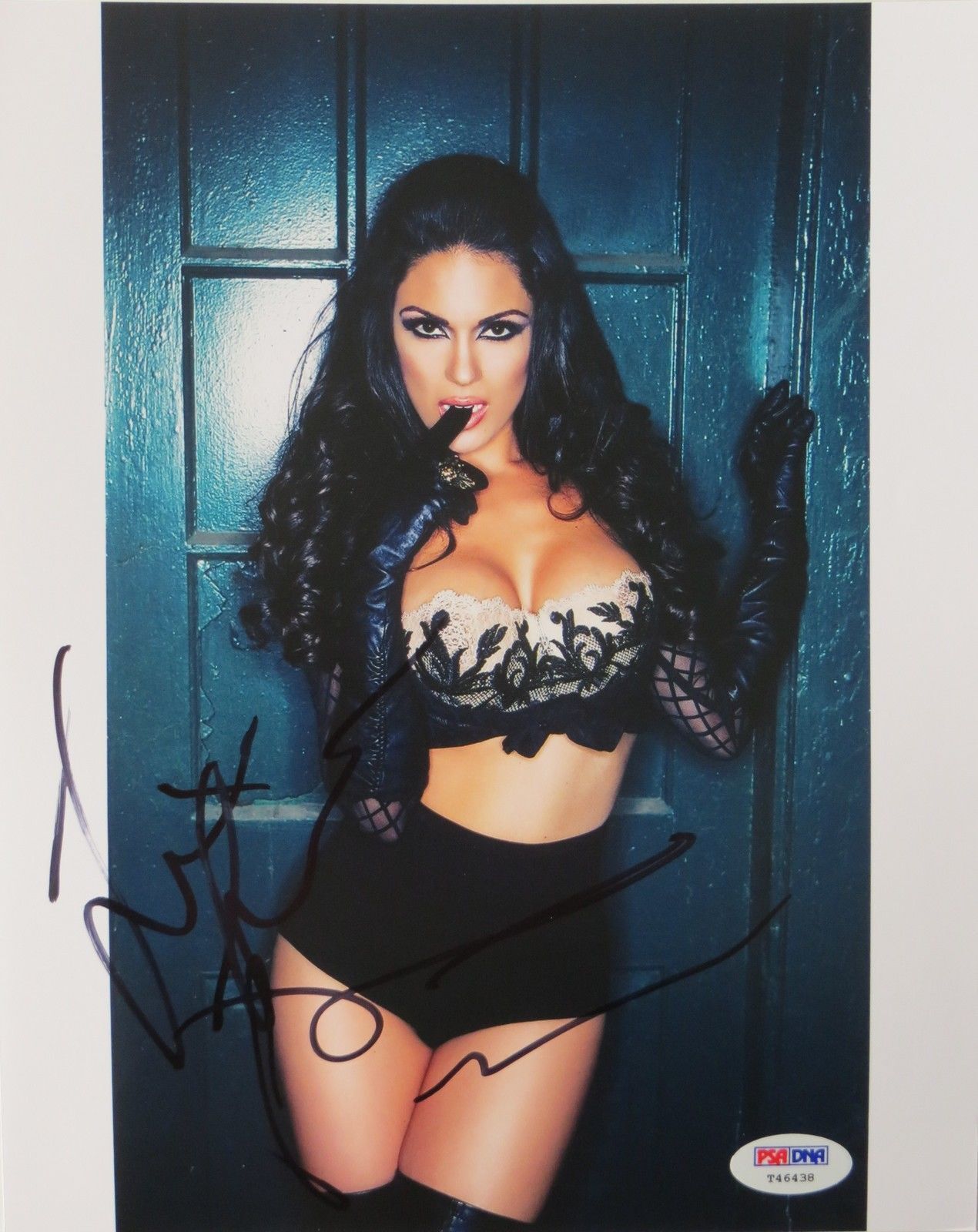 Carissa Rosario Signed Maxim Model Autographed 8x10 Photo Poster painting (PSA/DNA) #T46438