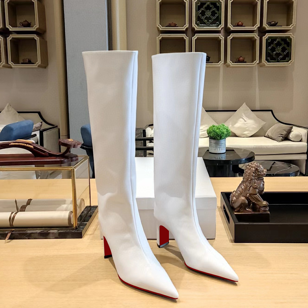 85mm Women's Pointed Toe Thick Heel Boots Knee High Red Bottom Boots-MERUMOTE