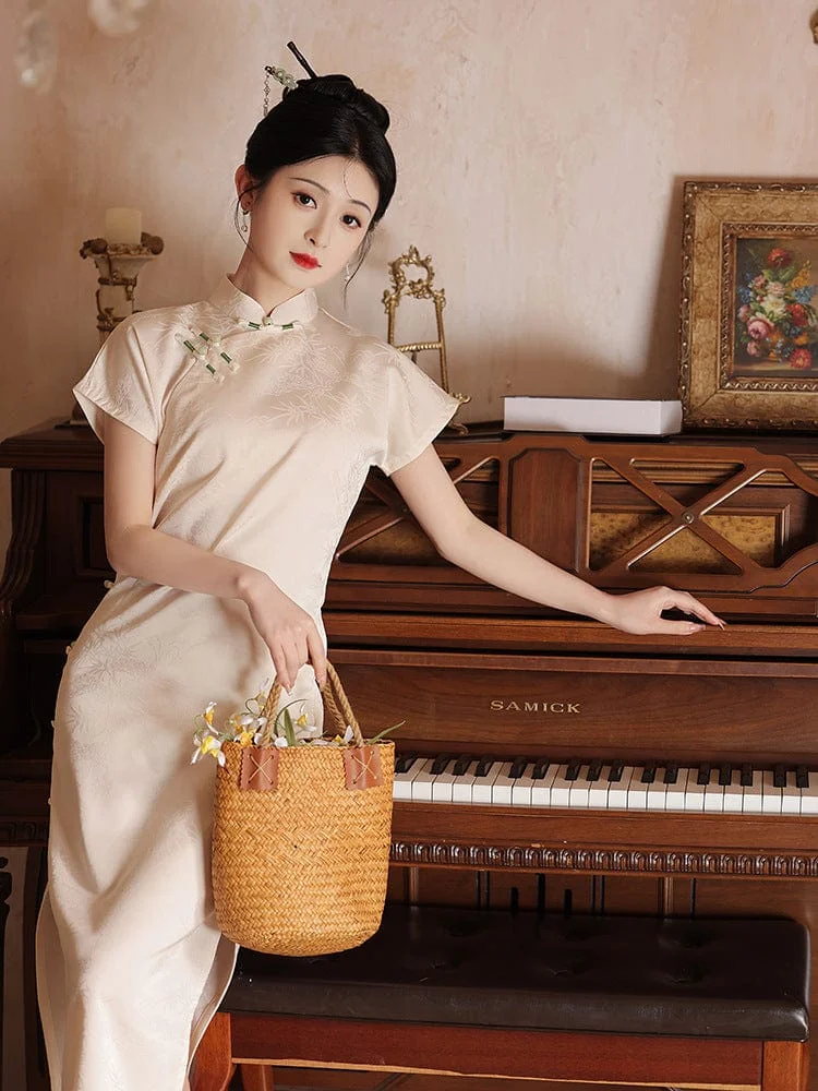 Floral pattern, beige midi Cheongsam