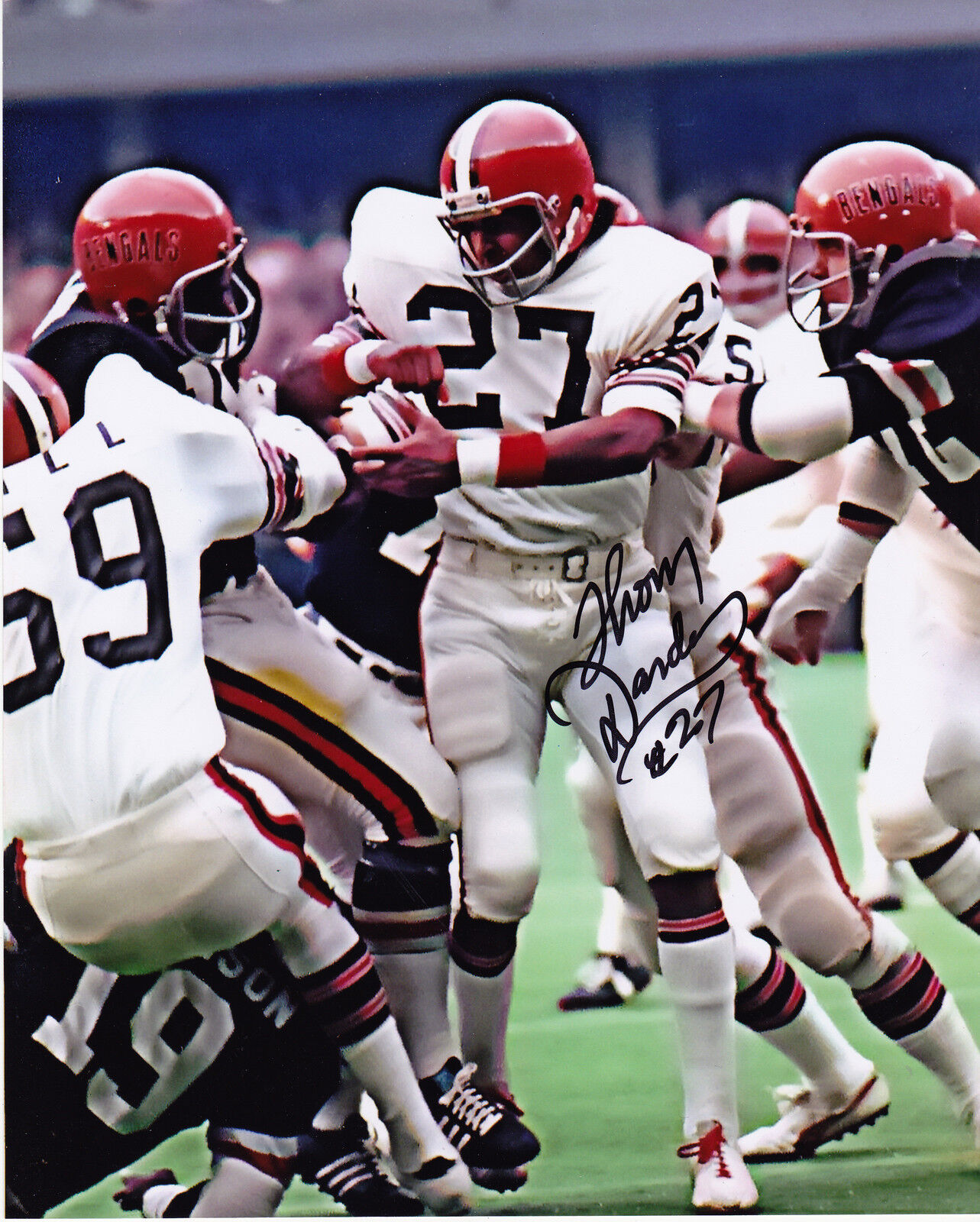 THOM DARDEN CLEVELAND BROWNS ACTION SIGNED 8x10