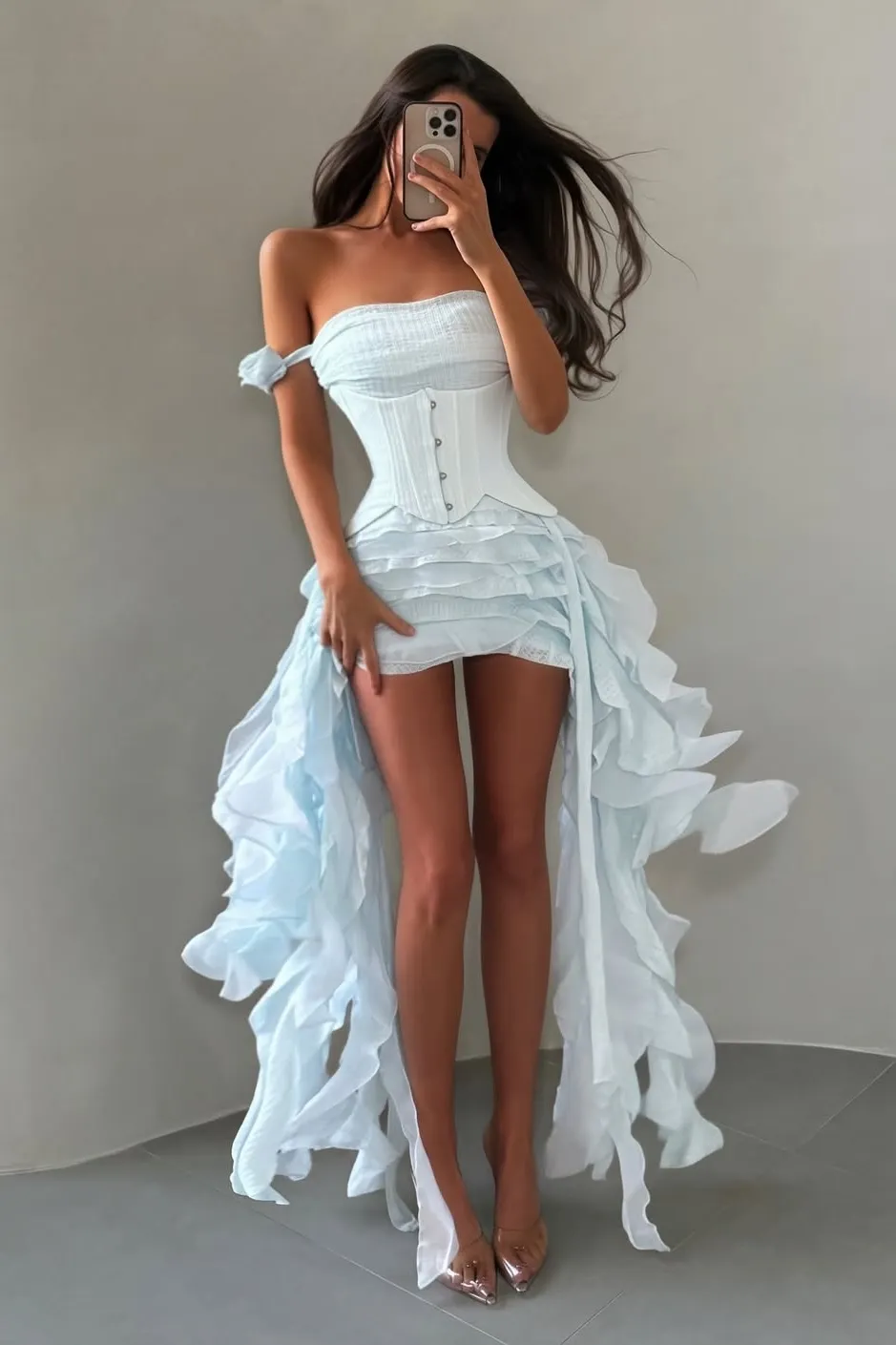 Strapless Off-The-Shoulder Sleeveless High-Waisted Short Homecoming Dress With Pleated | XH0021 Wellcucu