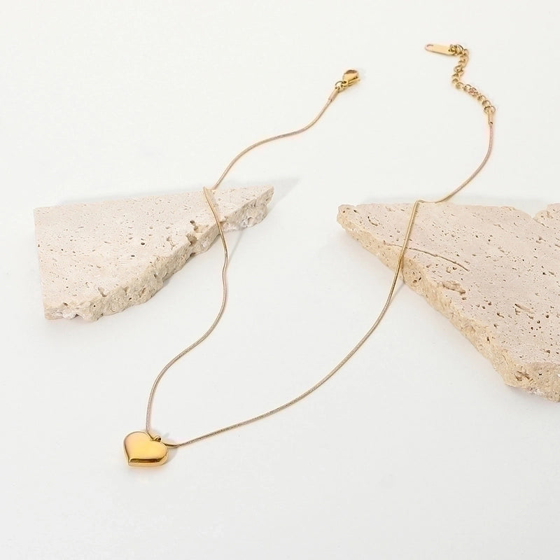 Stainless Steel Minimalist Heart Shape Pendant Necklace