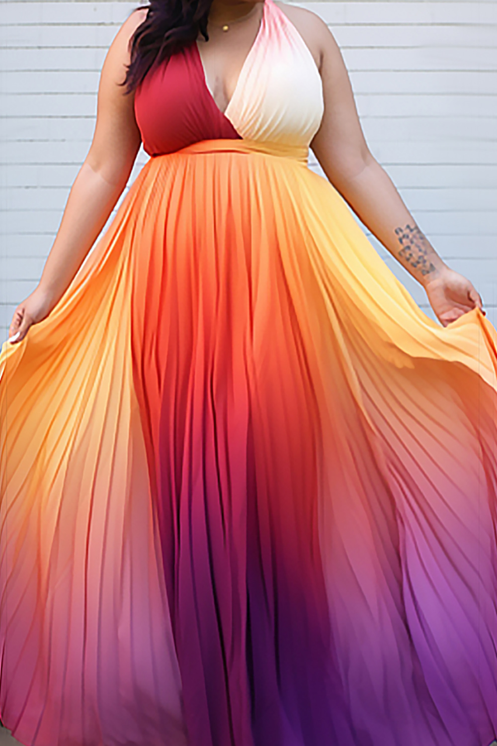 Design Plus Size Elegant Multicolor Gradient V Neck Pleated Chiffon Maxi Dresses [Pre-Order]