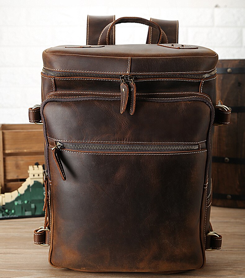 Front Display of Woosir Mens Vintage Leather 15.6 Inch Laptop Backpack