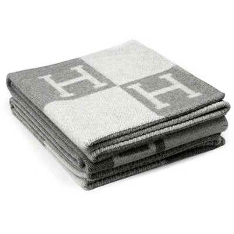 H Blanket Cashmere Blended Crochet Portable 140x170cm - vzzhome